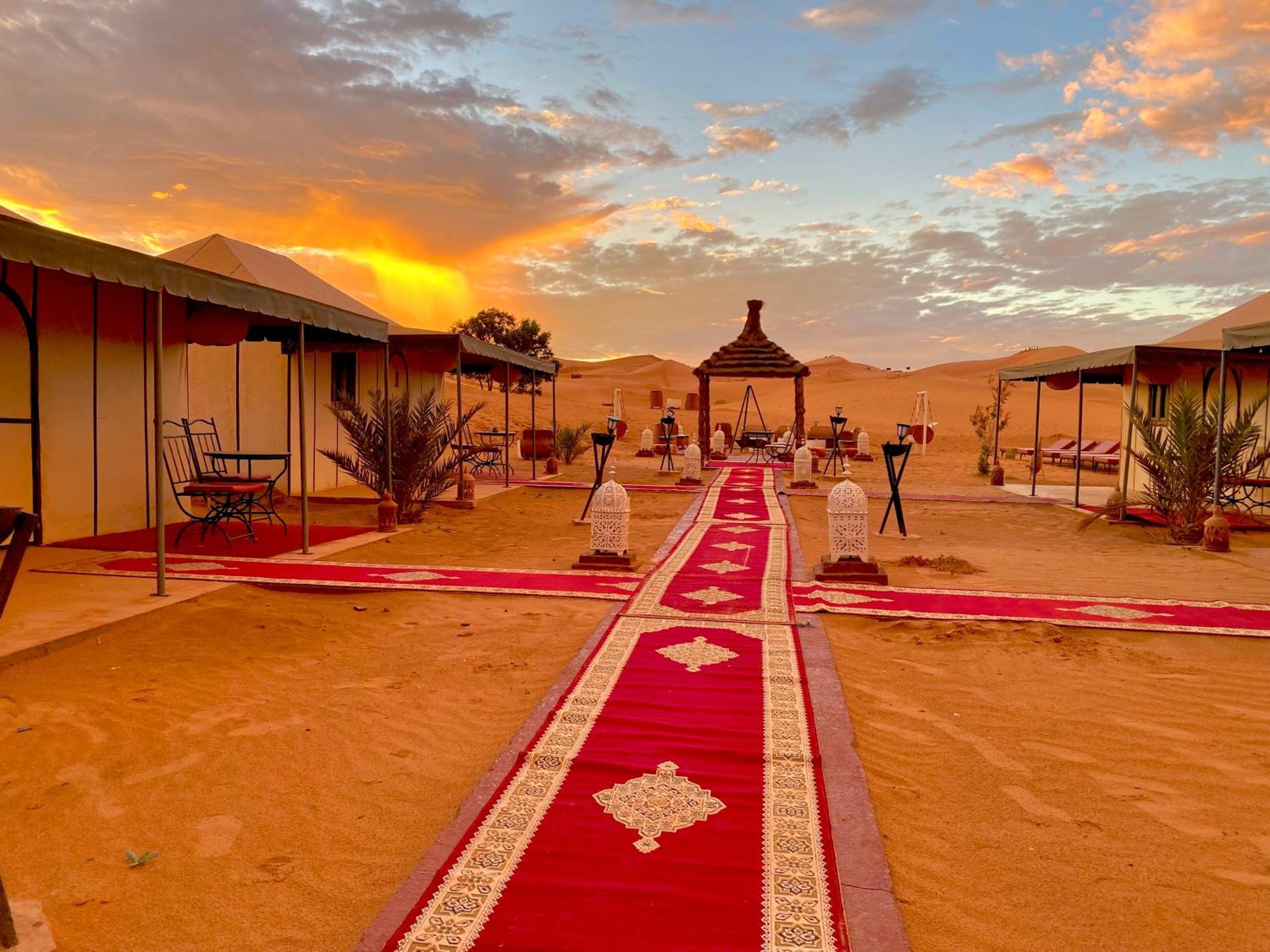 Merzouga Moonlight Desert Camp Exteriör bild